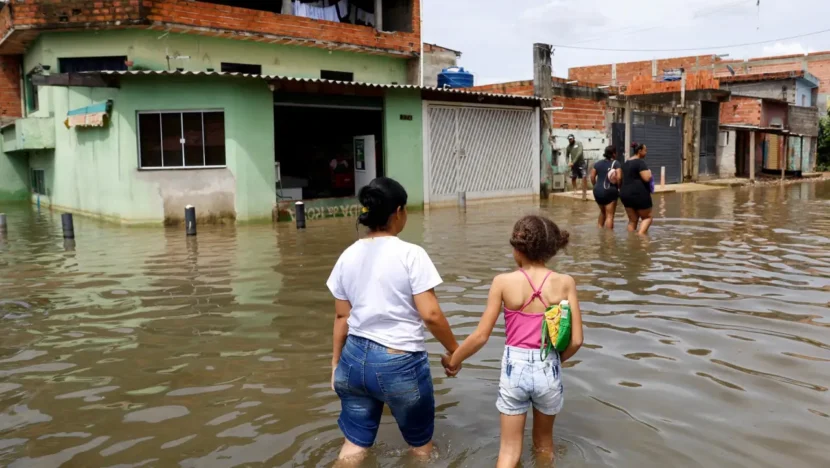 Lei perdoa IPTU e Taxa de Lixo de casas atingidas por enchentes