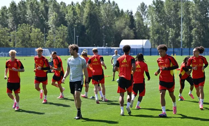 Bélgica troca centro de treinamento após reclamar do gramado da Fifa antes das quartas da Copa