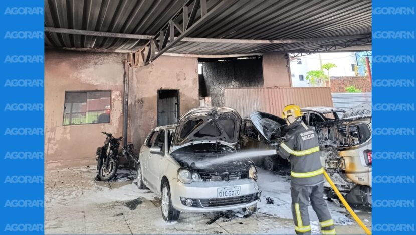 Incêndio destrói quatro carros e duas motos em loja de veículos em Nova Parnamirim