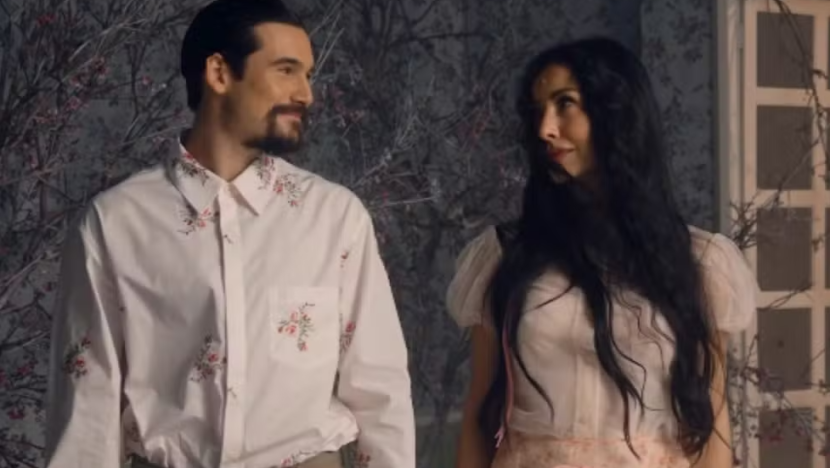 [VÍDEO] Sabrina Sato e Nicolas Prattes anunciam gravidez do primeiro filho